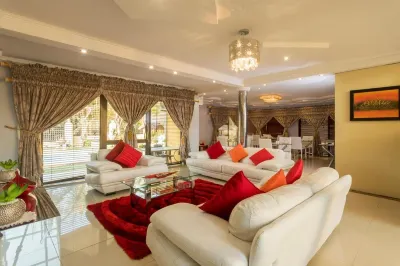 Room in Guest Room - Ezulwini Guest House - Queen Room with Balcony for 2 Guests in Ballito