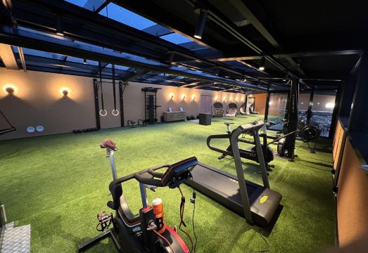 5. 코티 호텔 카타..