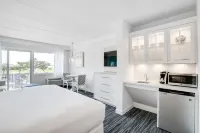 Icona Windrift Hotels in Avalon