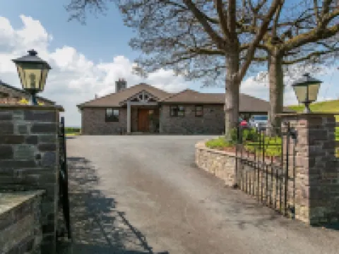 ビーコンズ ビュー B&B ブレコンのホテル