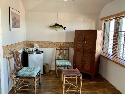 Tioga Lodge at Mono Lake Photos