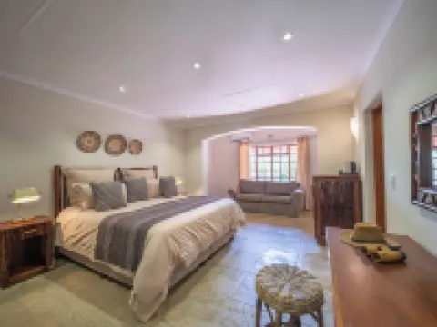 Milima Big 5 Safari Lodge Hotels in Mopani