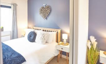 Host & Stay - Coach House Retreat