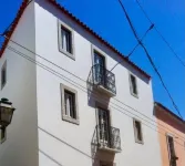 Almamater Lisbon Apartments - พร้อมWifi