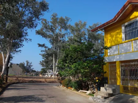 黃屋度假出租屋飯店