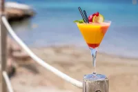 Barceló Portinatx - Adults Only - بار