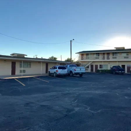 Scottish Inns & Suites