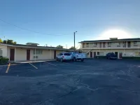 Scottish Inns & Suites - Motels