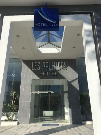 Hotel les Palmiers Отели в г. Монастир