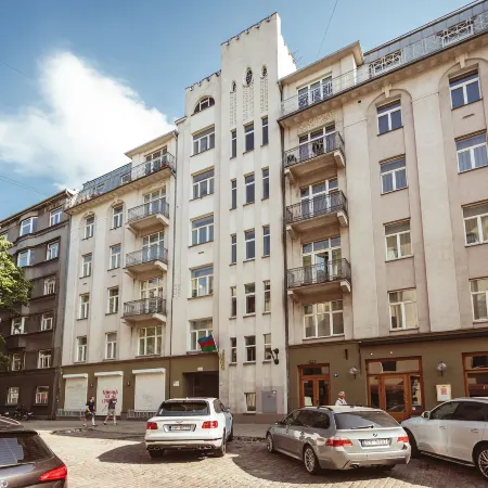 Bearsleys Archers Apartments with Parking