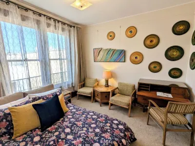 Perfect Location - 4BD,1BA - Restored Redwood Home of SF Artists Hotels in North Beach