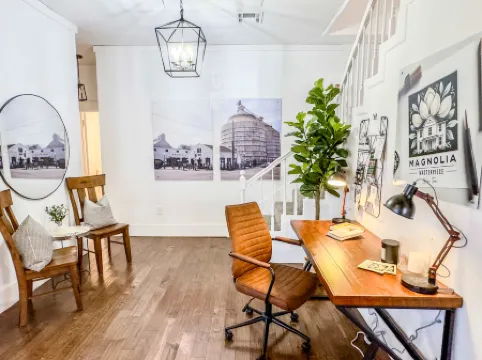 Stylish Retreat - TV, Coffee maker, Dishwasher, Patio, Wifi