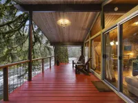 Charming Cabin with Hot Tub and Riverside Fire Pit - Inviting Retreat