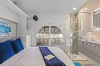 Private Beach, Pool Table and Spa Pool - Stunning Tropical Oasis