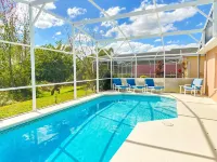 South-Facing Pool and Game Room in Gated Community - Charming Retreat