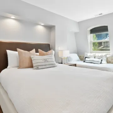 Perfect Mountainside Village Summer Location Pool Hiking Restaurants Activities