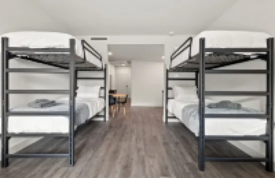 Luxury Amenities and Outdoor Living - Cozy Mtb Haven