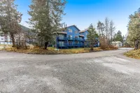 Budget-friendly Studio Near Alyeska Lifts - Apartments