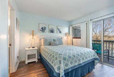 Cozy Living Area and Private Balcony - Charming Coastal Oasis Hotels in Surfside Beach