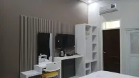 Kiwi Guest House Palangka Raya Hotels in Menteng