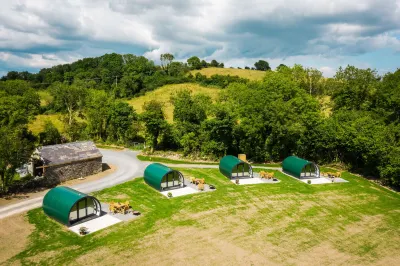Kinelarty Luxury Glamping Pods Hotel a Downpatrick