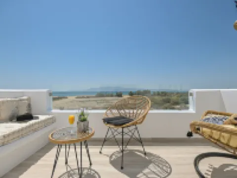 Marine Dream Hotels in Plaka