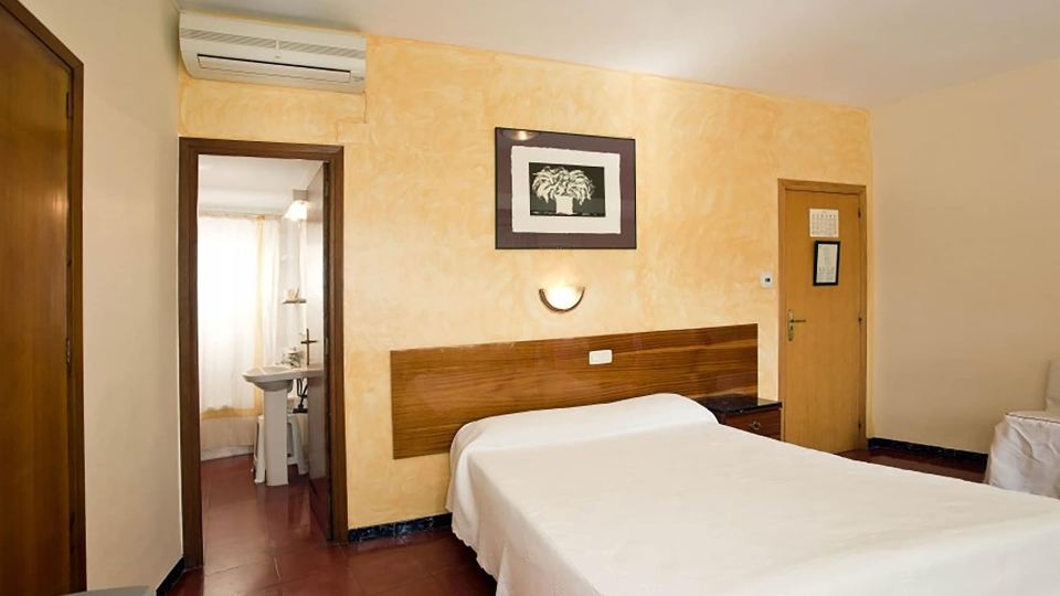Hostal Tropical