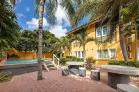 Spanish Water Marina Apartments - Beach