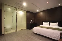IM Hotel