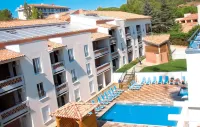 Terres de France - Résidence Côté Provence Hotels in Greoux-les-Bains