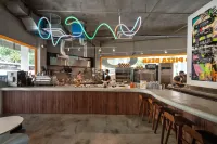 新加坡lyf花拉公園共享公寓