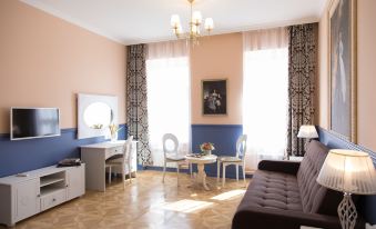 Guest Rooms and Apartments Grifon