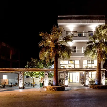 Pollis Hotel