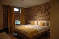 Hostellerie de Biek Hotels in Ninove