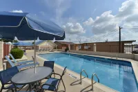 The Texas Lodge Hotels in Gonzales