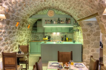 Korona Boutique Hotel Отели в г. Agios Nikolaos