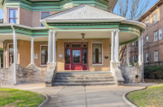 Hassinger Daniels Guest House Hotels in 