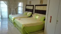 Lapeng Village Hotels in Brakpan