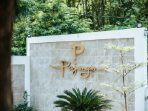 Pajangan Village Hotels in Pajangan