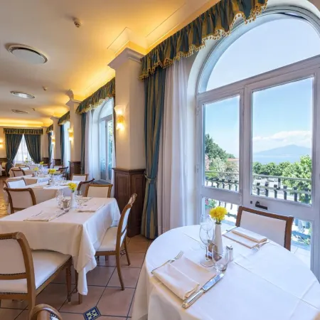 Hotel Iaccarino Отели рядом с достопримечательностью «Пляж Марамео»