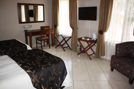 Eagles Nest Lodge Отели рядом с достопримечательностью «Берд Гарденс»