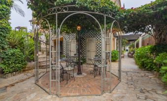 Charming Residence & Guest House Dom Manuel I Adults Only