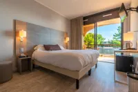 Hôtel Bahia Hotels in Villeneuve-Loubet