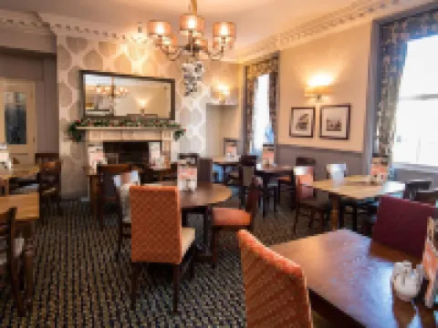 ウェリントン ブレコンのホテル