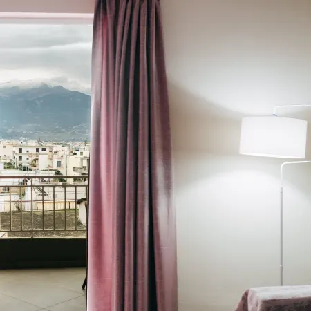 Best House Saint John, New Port of Patras