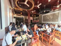 Darling Pub Hostel - فطور
