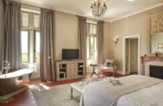 Château St Pierre de Serjac