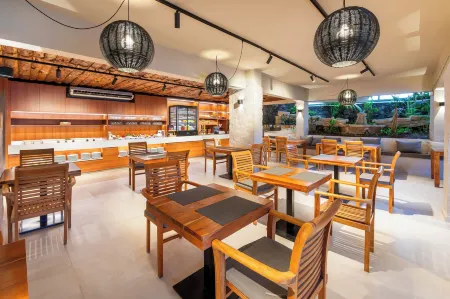 HOTEL PLAYA SURF Отели рядом с достопримечательностью «Plaza Roja»