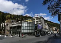 Hotel Europe Hotels near Vaillant Arena