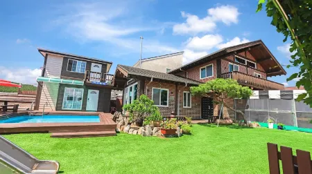 Daebudo Dekapo Pension Отели рядом с достопримечательностью «365 대부도 캠핑시티»